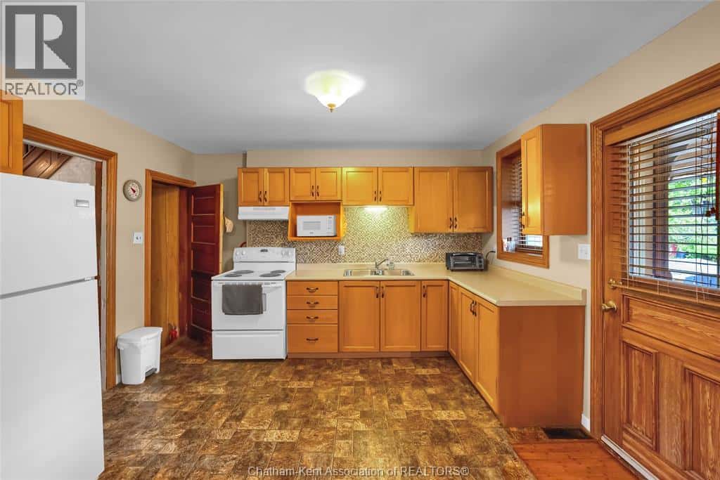 Chatham — Chatham - Photo 4 of 44