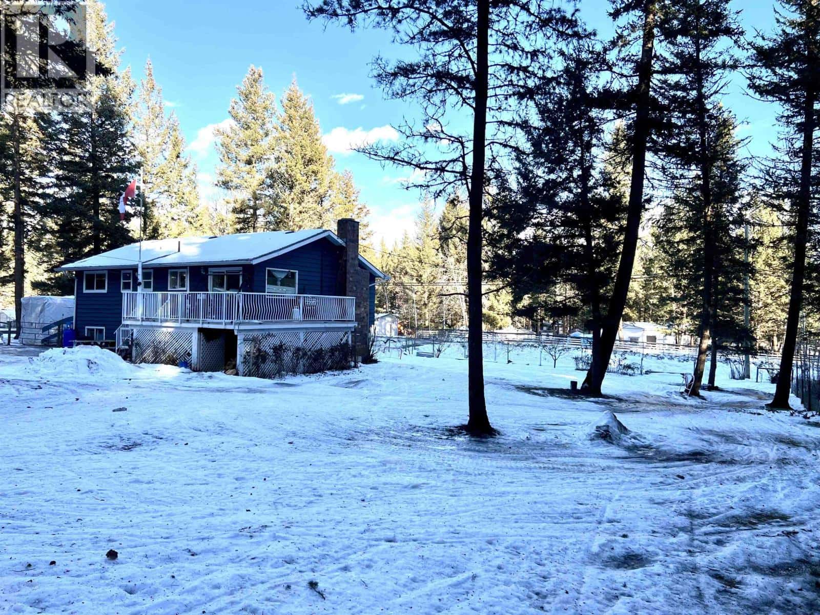 5047 EASZEE DRIVE — 108 Mile Ranch, British Columbia - Photo 3 of 72