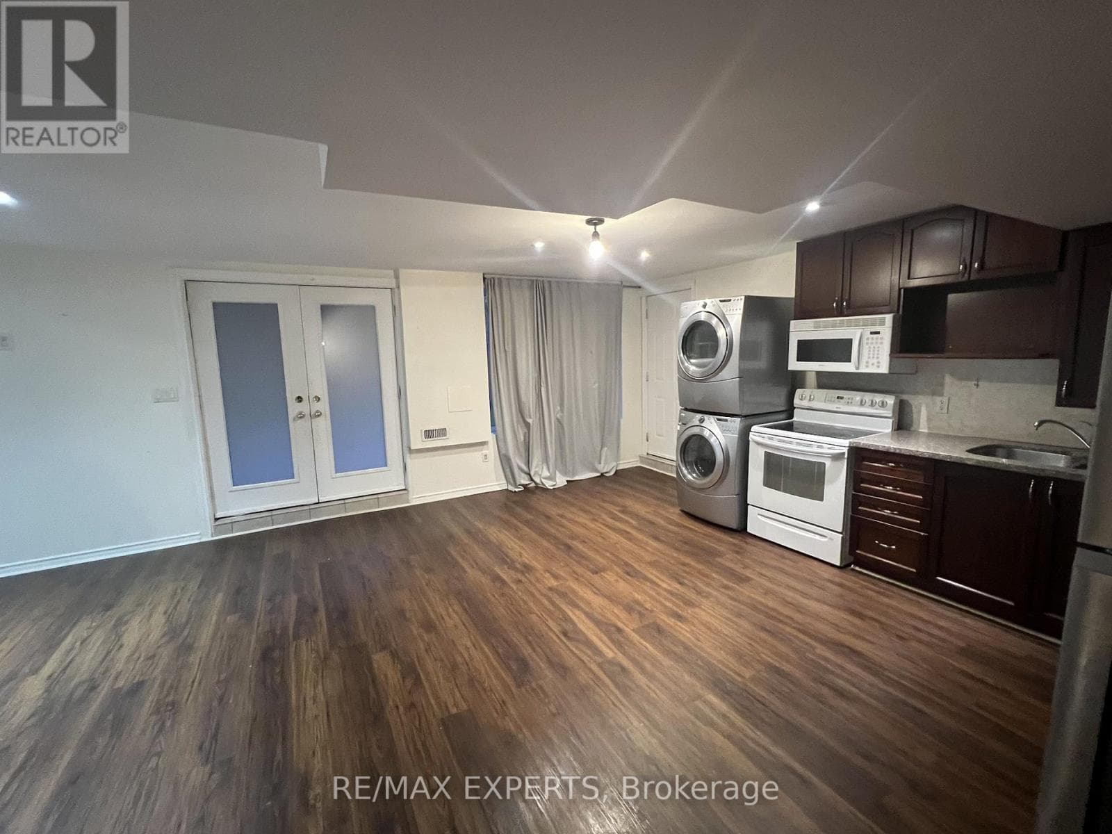 Pickering (Dunbarton) — Pickering (Dunbarton) - Main photo