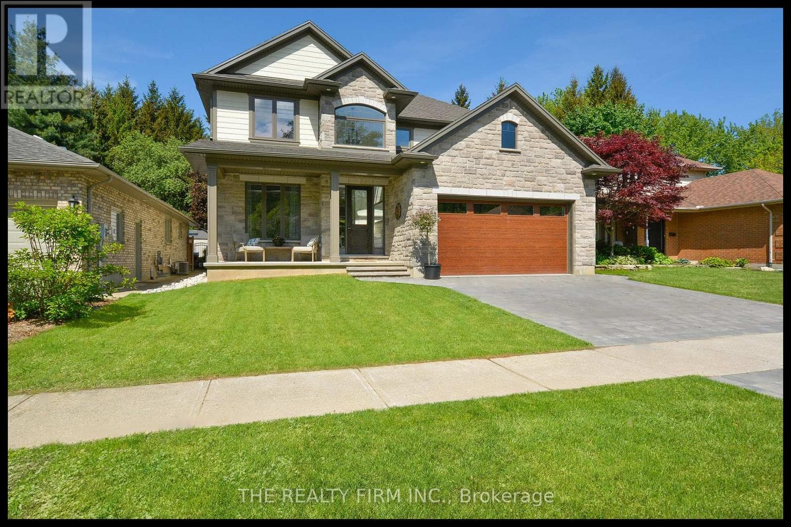 285 ELIZABETH STREET — Southwest Middlesex (Glencoe) - Main photo