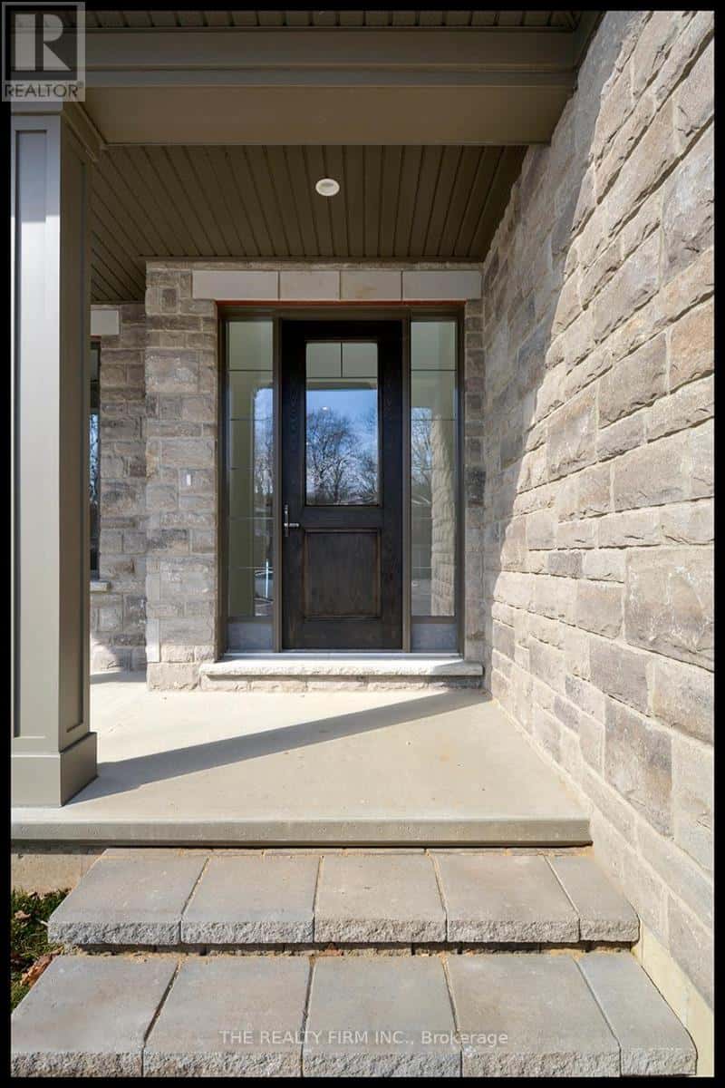 285 ELIZABETH STREET — Southwest Middlesex (Glencoe) - Photo 5 of 40