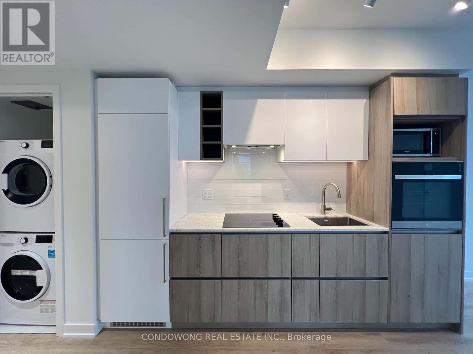 2102 - 319 JARVIS STREET — Toronto (Church-Yonge Corridor) - Photo 5 of 18