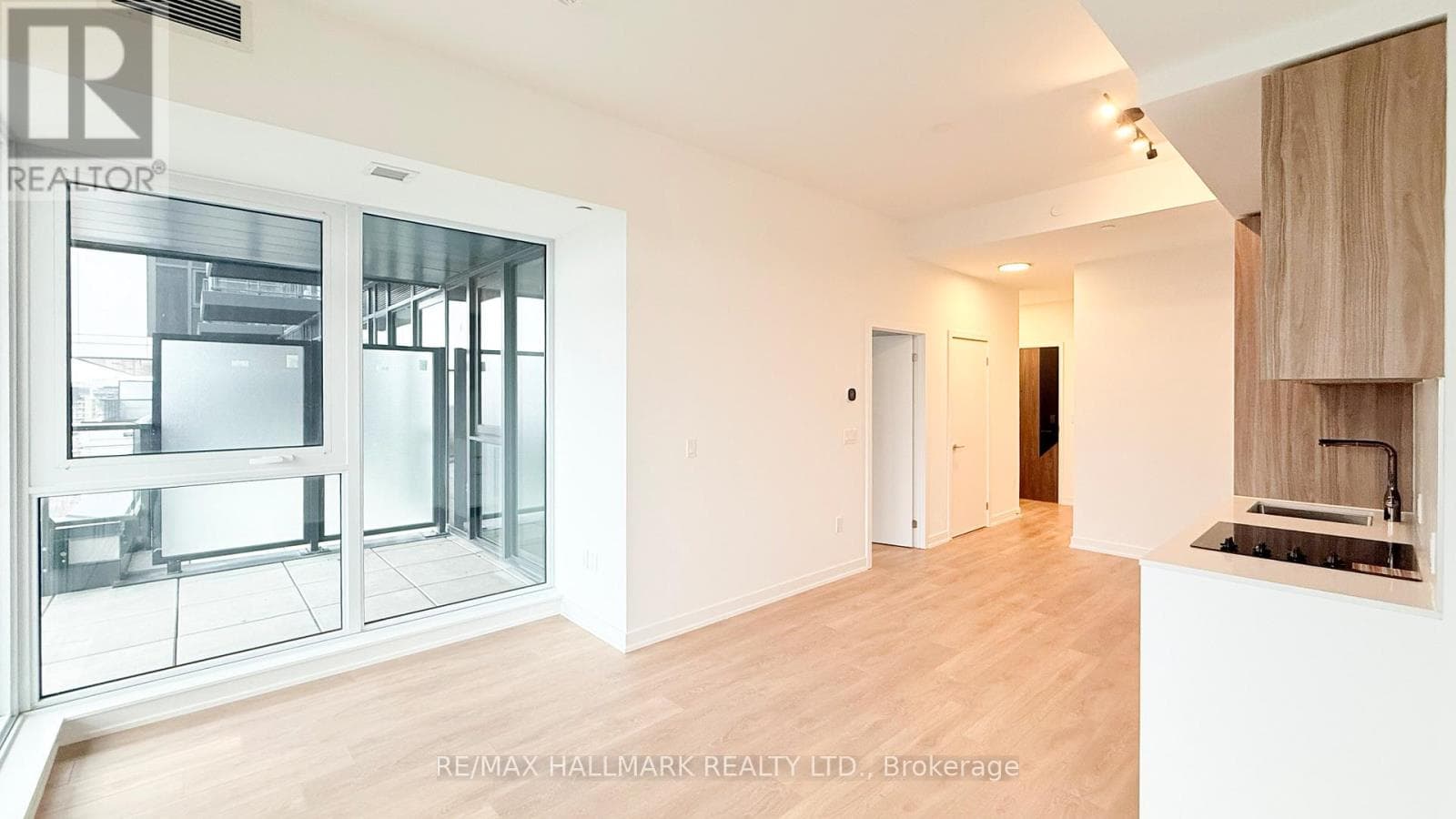 Toronto (Islington-City Centre West) — Toronto (Islington-City Centre West) - Main photo