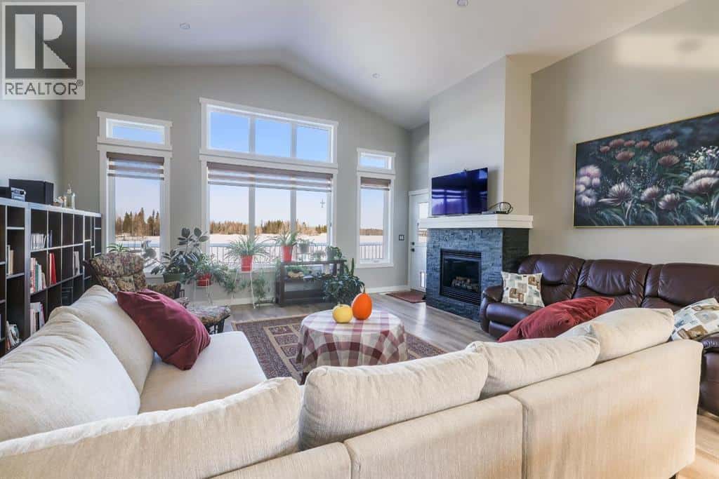 112 MEADOW PONDS — Rural Clearwater County, Alberta - Photo 5 of 38