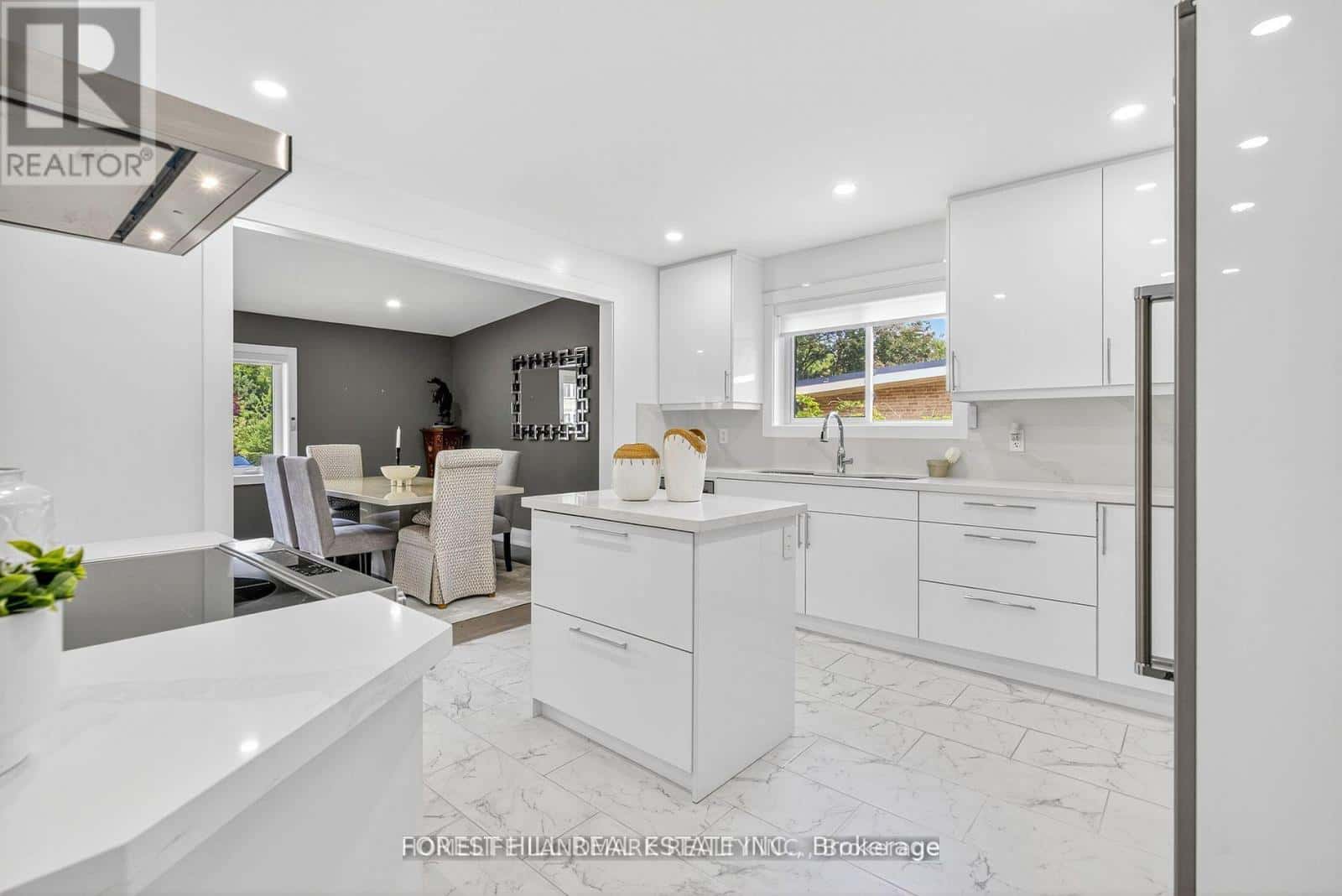 Toronto (Banbury-Don Mills) — Toronto (Banbury-Don Mills) - Photo 5 of 33