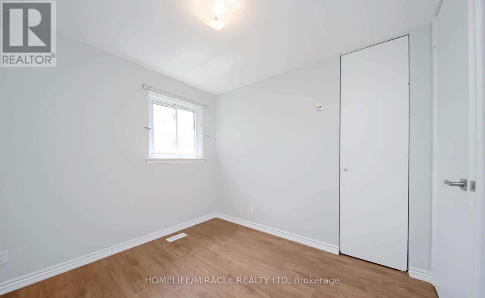 Pickering (Bay Ridges) — Pickering (Bay Ridges) - Photo 5 of 37