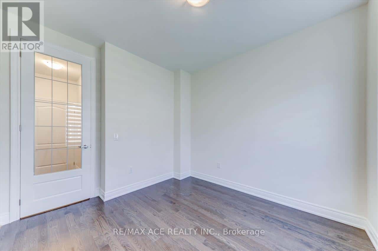 Georgina (Keswick North) — Georgina (Keswick North) - Photo 3 of 47