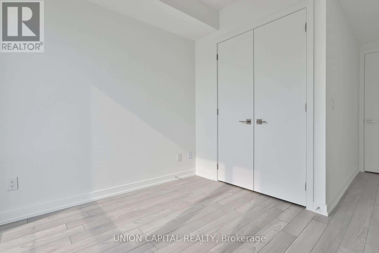 Richmond Hill — Richmond Hill - Photo 2 of 29