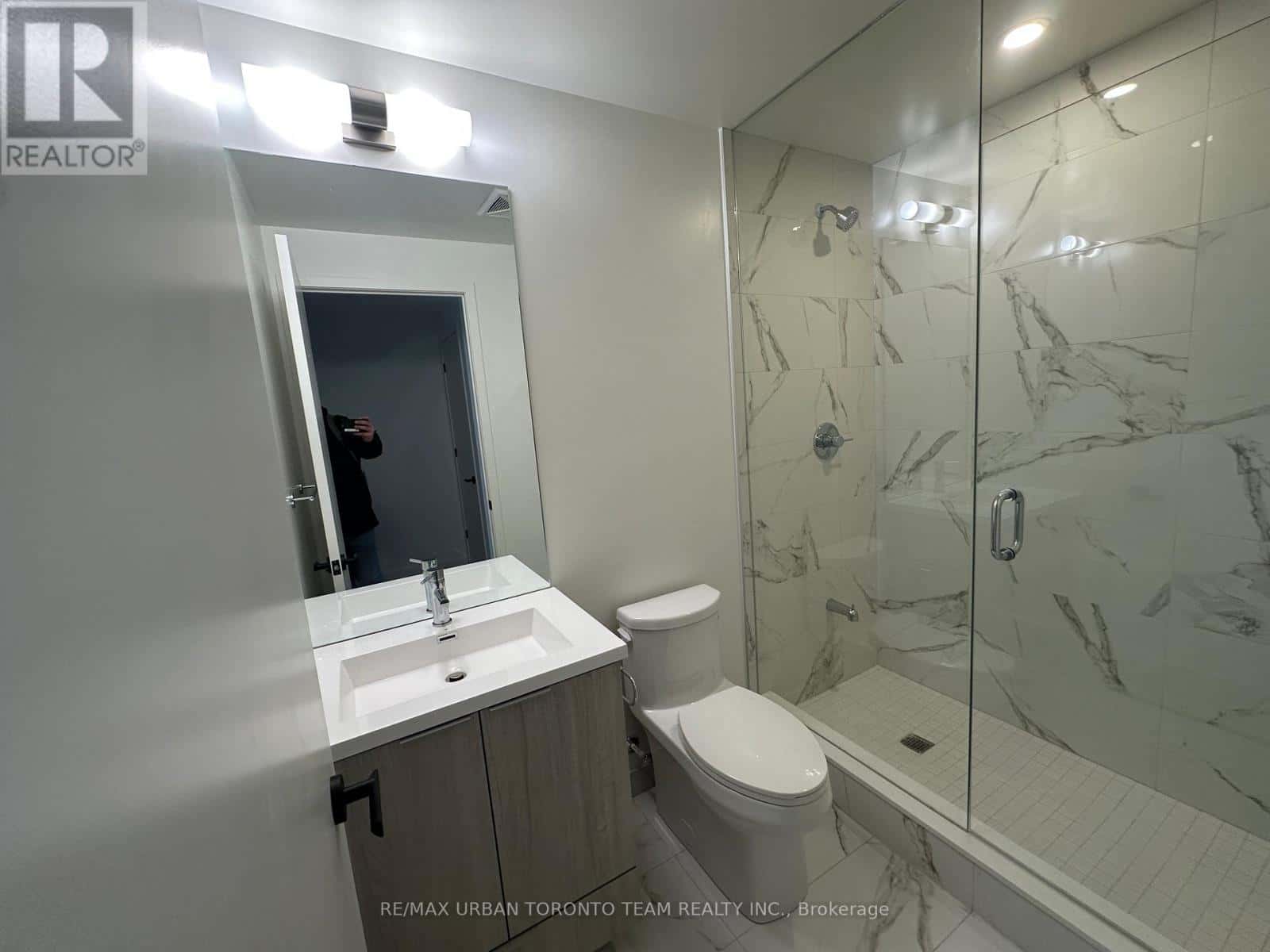 Vaughan (Vaughan Corporate Centre) — Vaughan (Vaughan Corporate Centre) - Photo 5 of 18