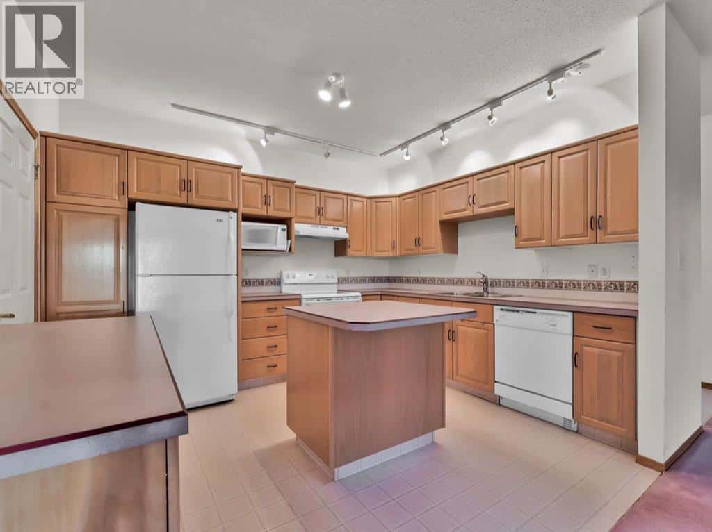 431, 278 Park Meadows Drive SE — Medicine Hat - Photo 4 of 36