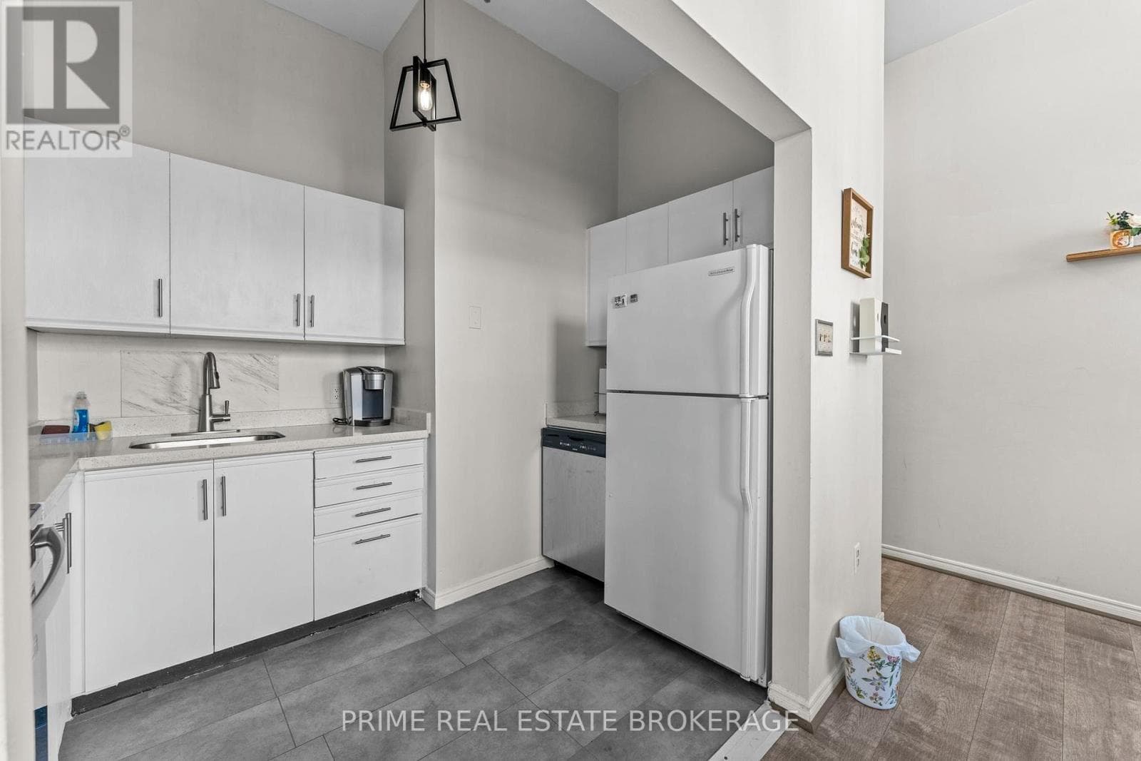 London East (East K) — London East (East K) - Main photo