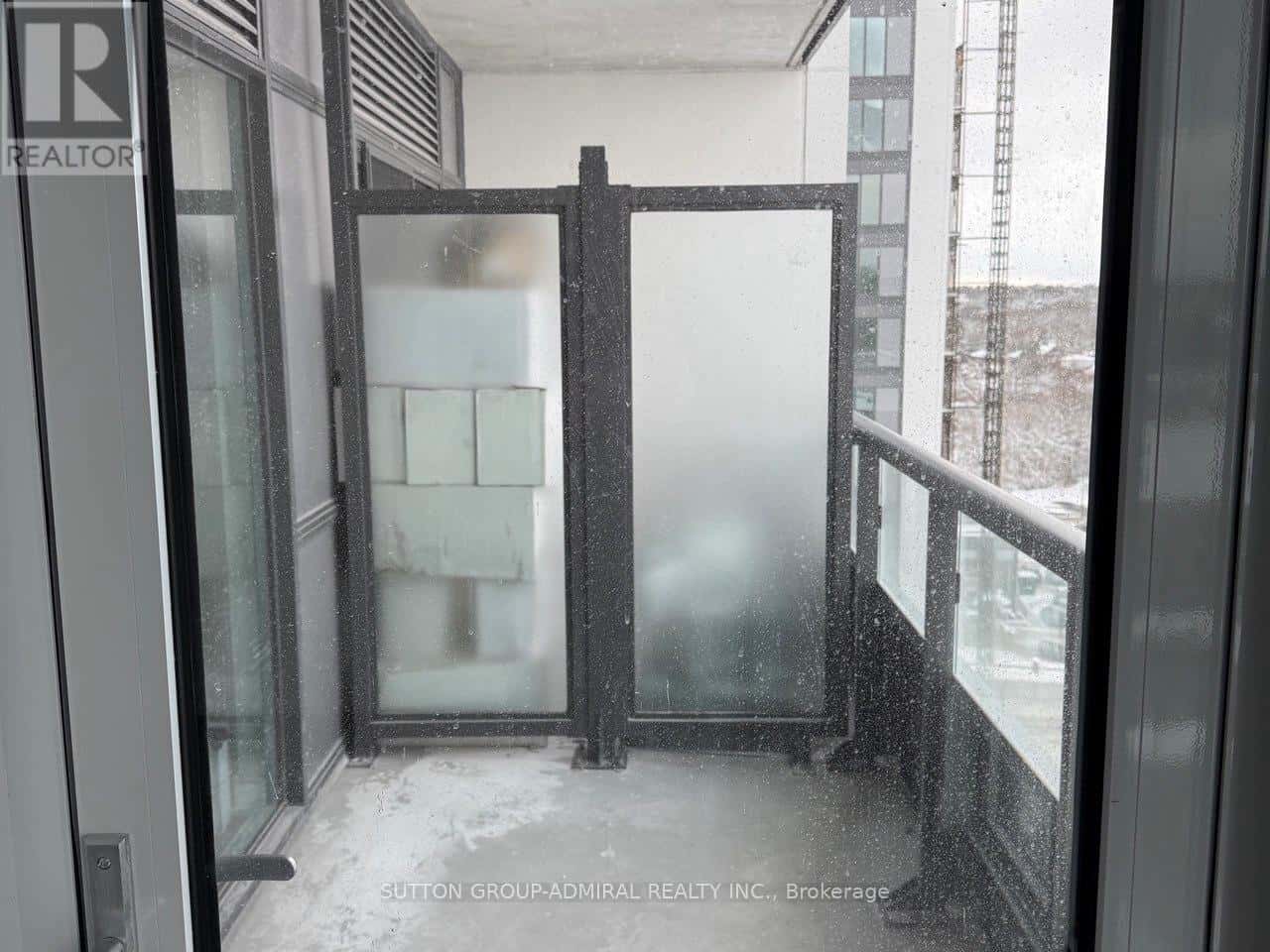 Newmarket (Huron Heights-Leslie Valley) — Newmarket (Huron Heights-Leslie Valley) - Photo 2 of 24