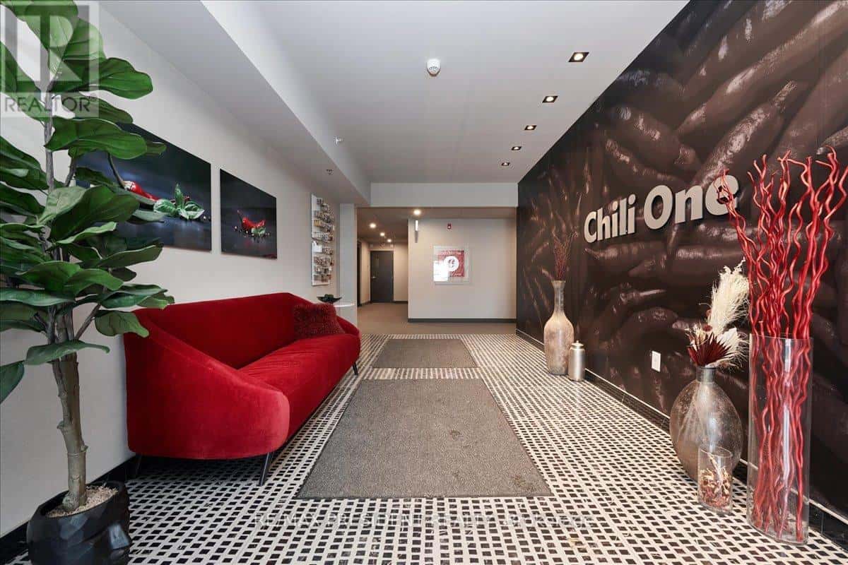 Barrie — Barrie - Photo 2 of 17