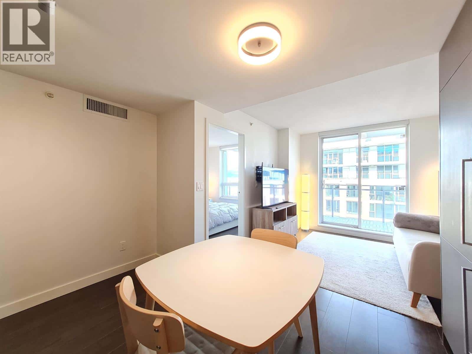 Richmond — Richmond - Photo 4 of 40