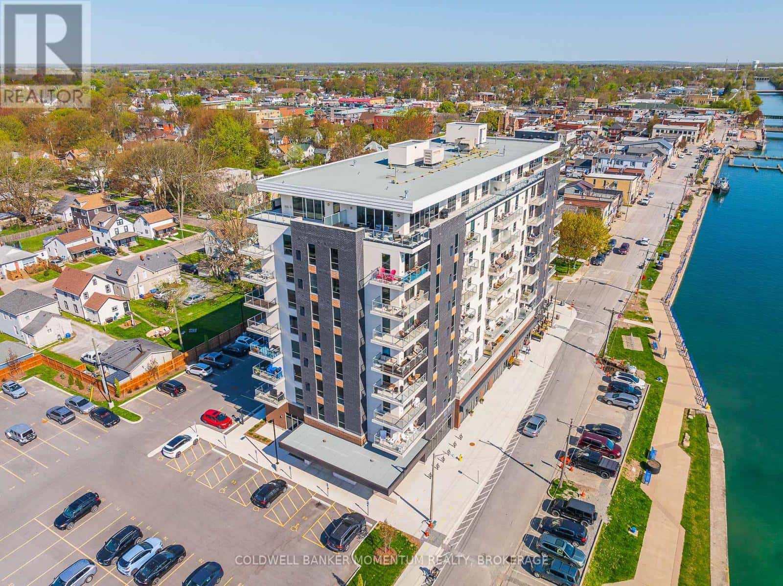 Port Colborne (Sugarloaf) — Port Colborne (Sugarloaf) - Photo 3 of 41