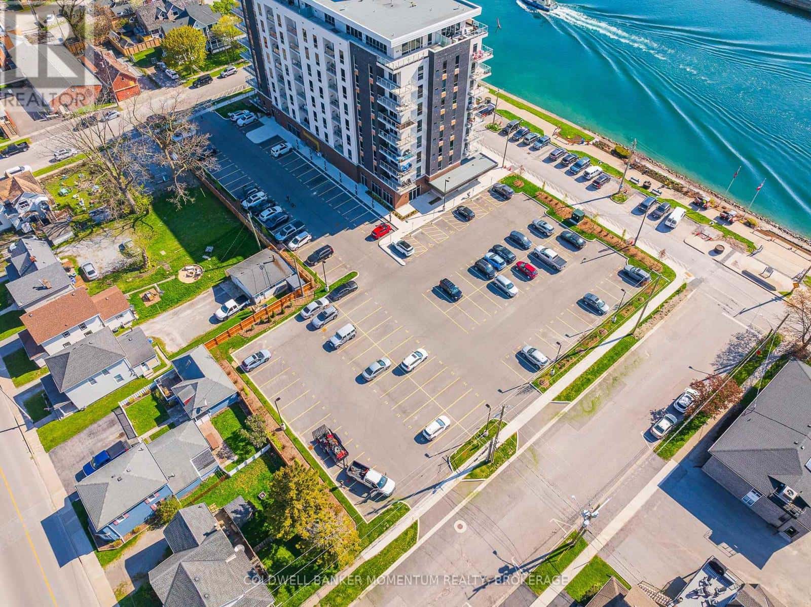 Port Colborne (Sugarloaf) — Port Colborne (Sugarloaf) - Photo 5 of 41