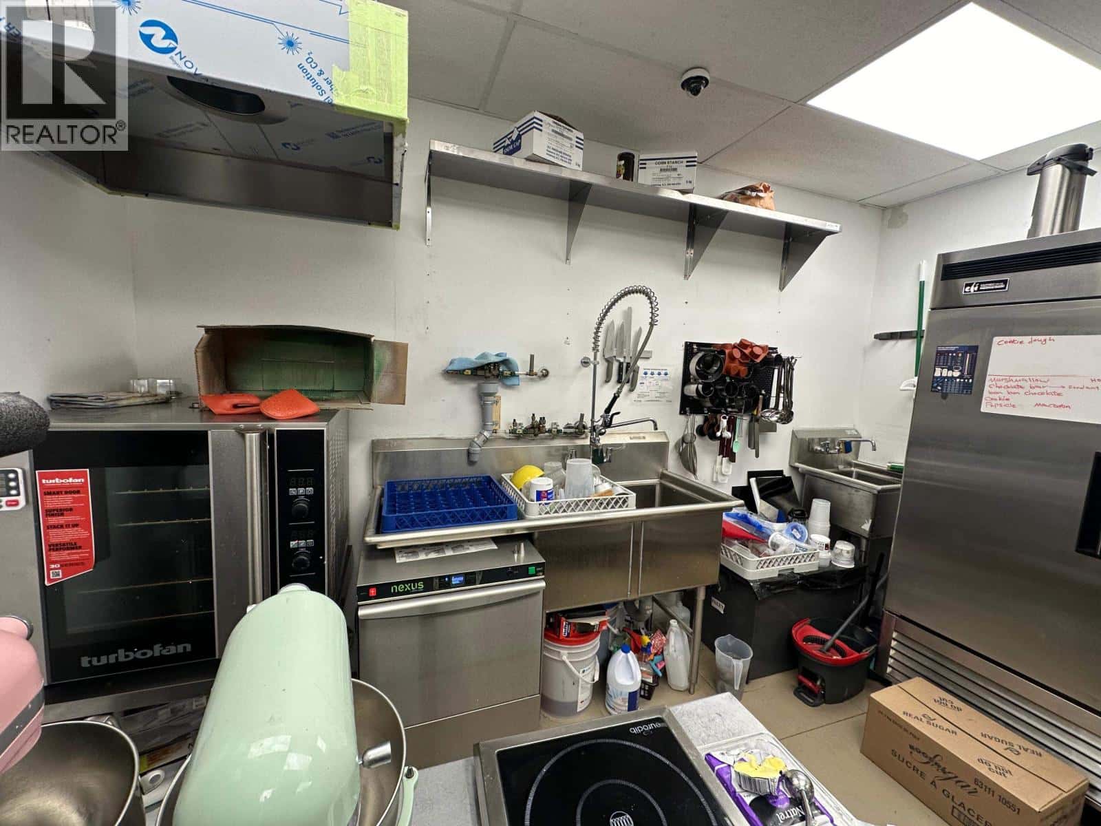 North Vancouver — North Vancouver - Photo 4 of 6