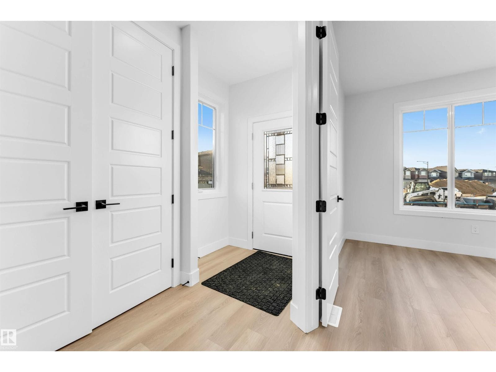 Edmonton — Edmonton - Main photo