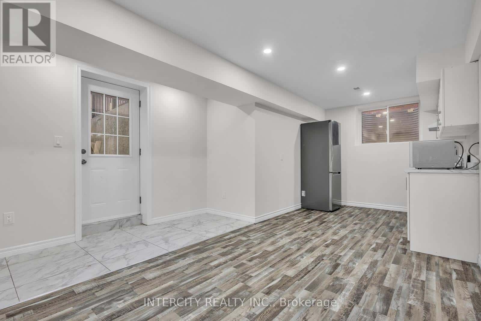 Guelph (Pineridge/Westminster Woods) — Guelph (Pineridge/Westminster Woods) - Photo 5 of 40