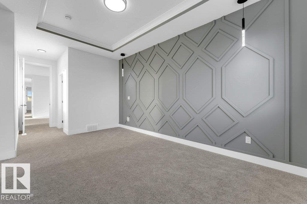 Edmonton — Edmonton - Main photo