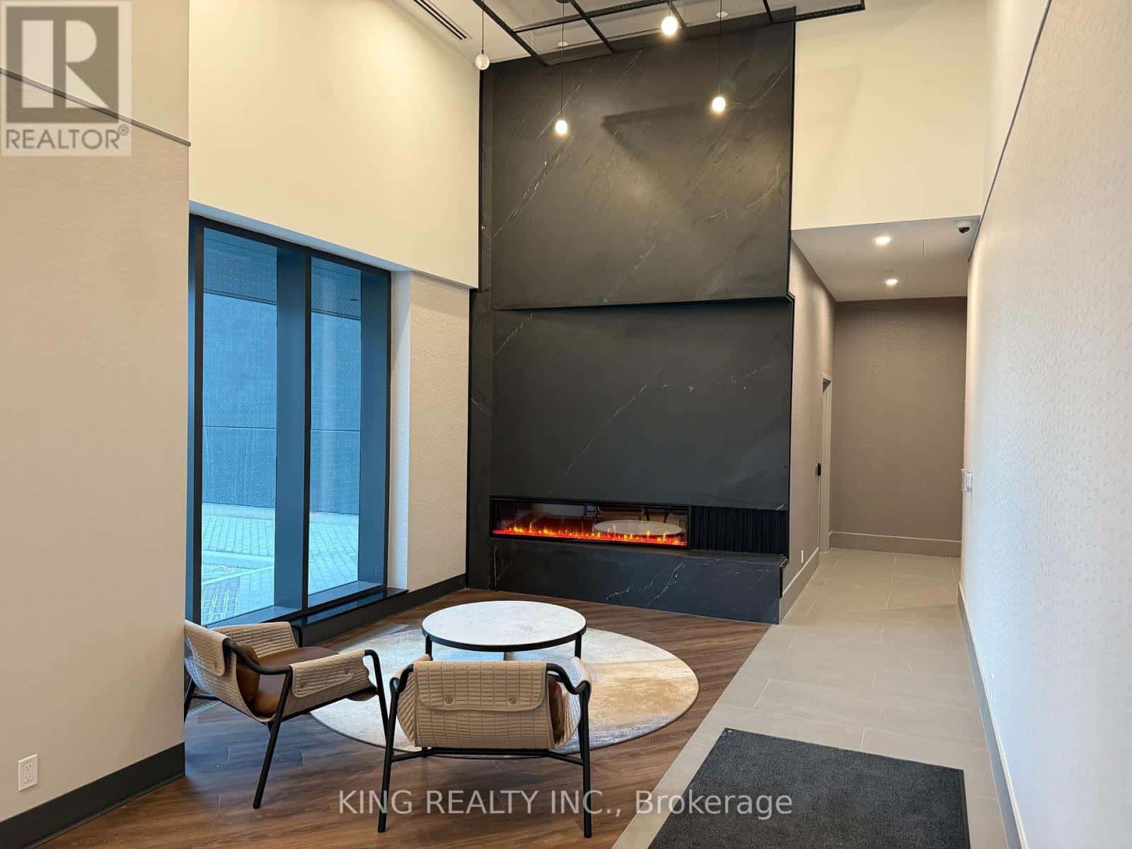 Toronto (Islington-City Centre West) — Toronto (Islington-City Centre West) - Photo 4 of 29