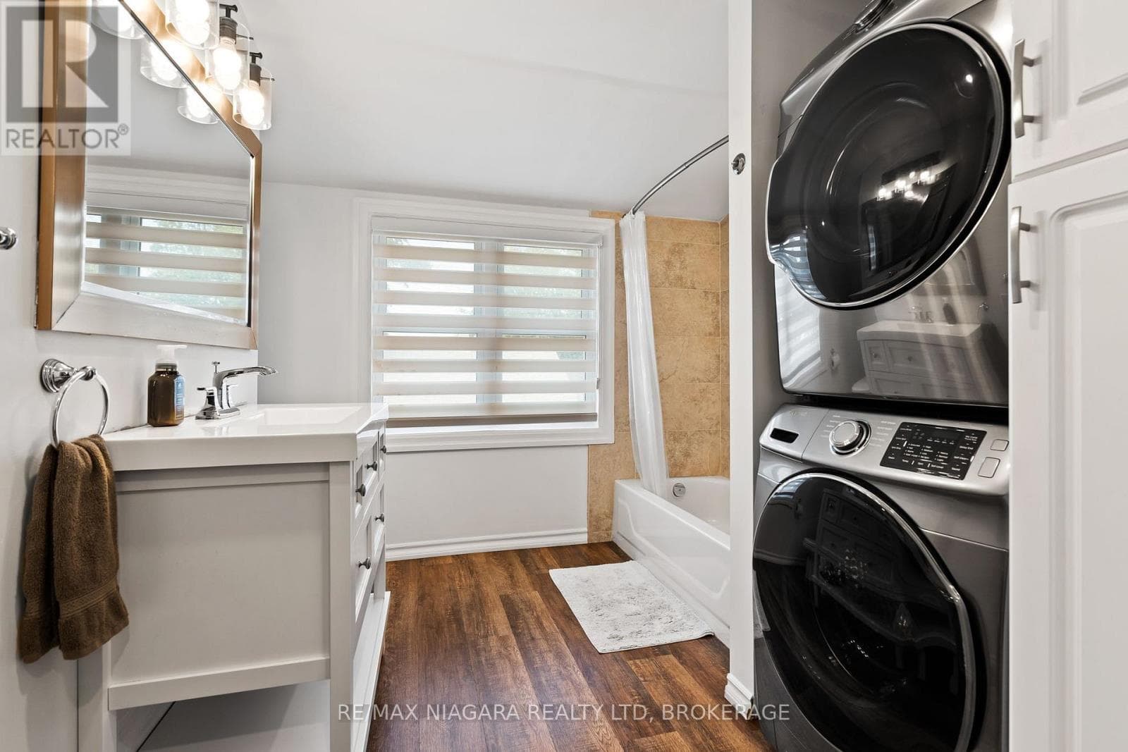 Niagara Falls (Hospital) — Niagara Falls (Hospital) - Main photo