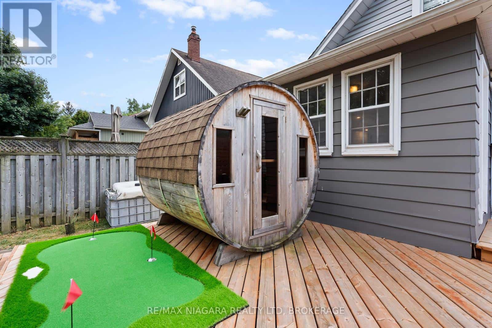 Niagara Falls (Hospital) — Niagara Falls (Hospital) - Photo 4 of 38