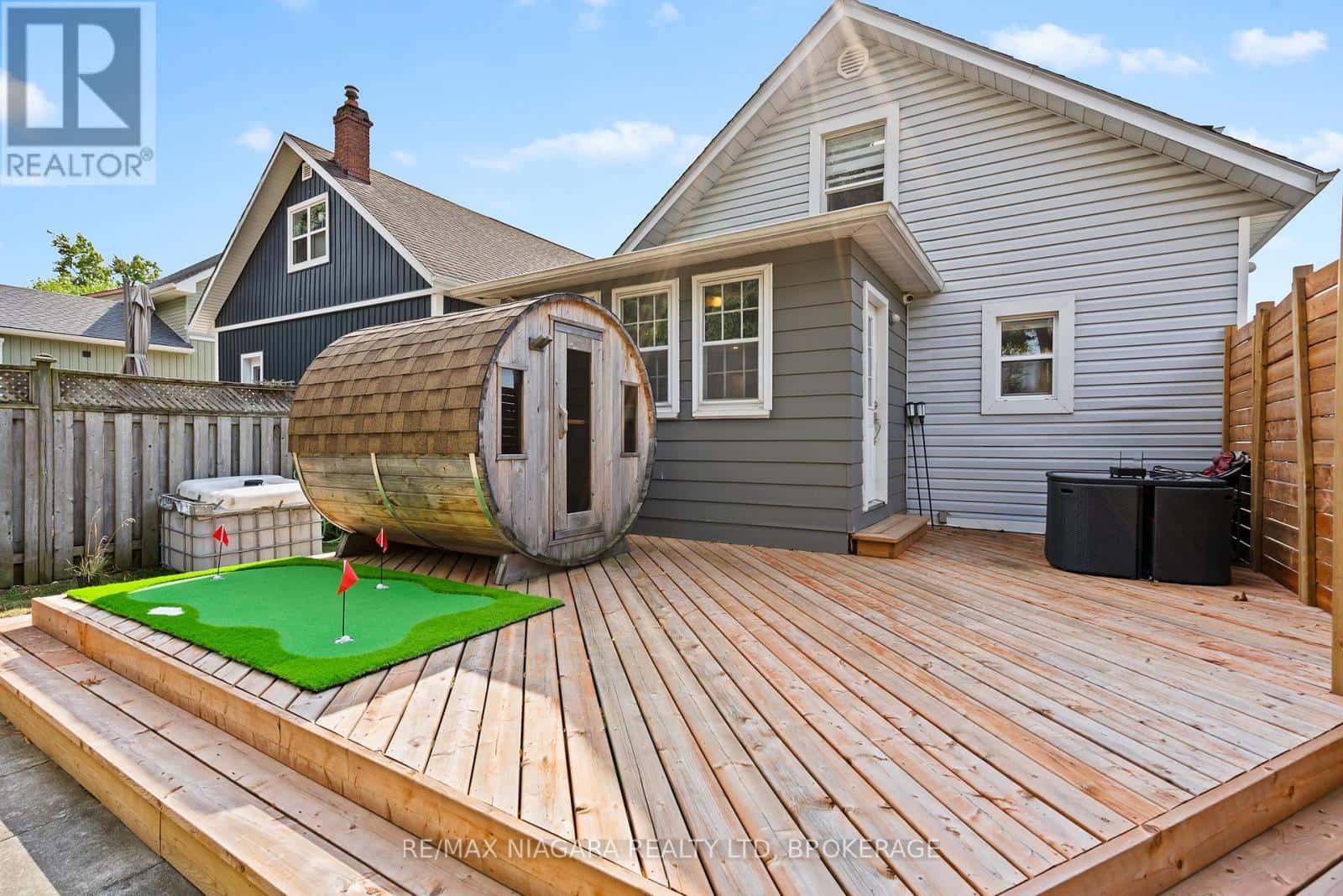 Niagara Falls (Hospital) — Niagara Falls (Hospital) - Photo 2 of 38