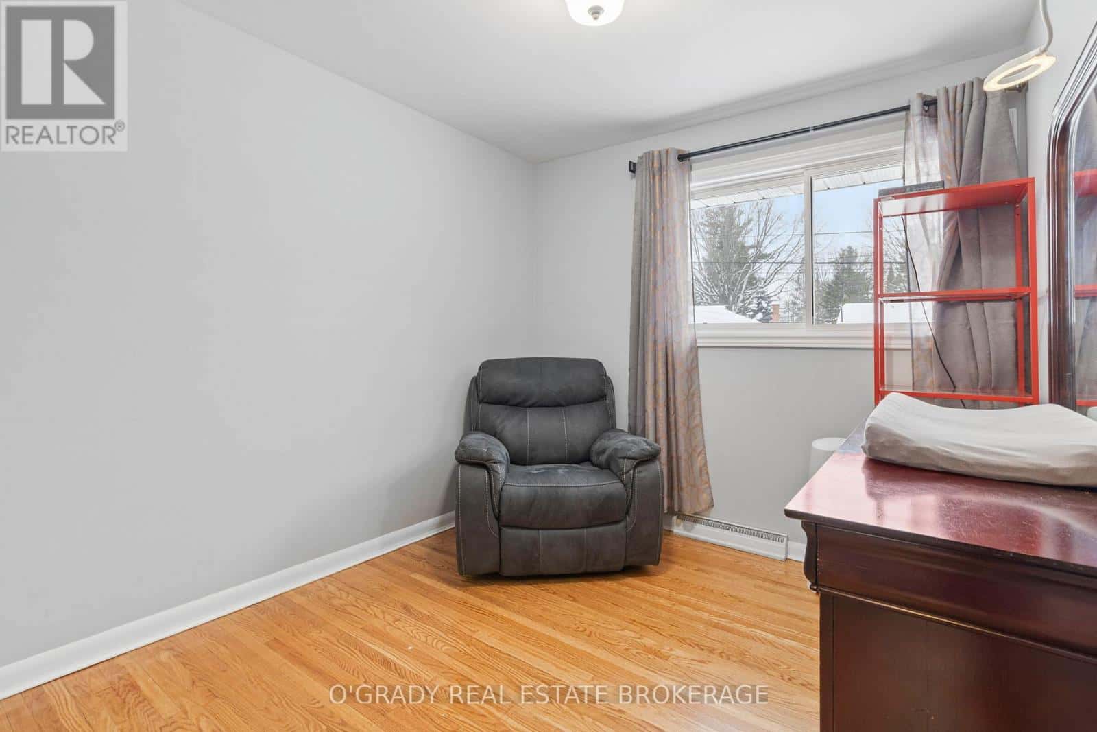 Brockville — Brockville - Photo 3 of 50