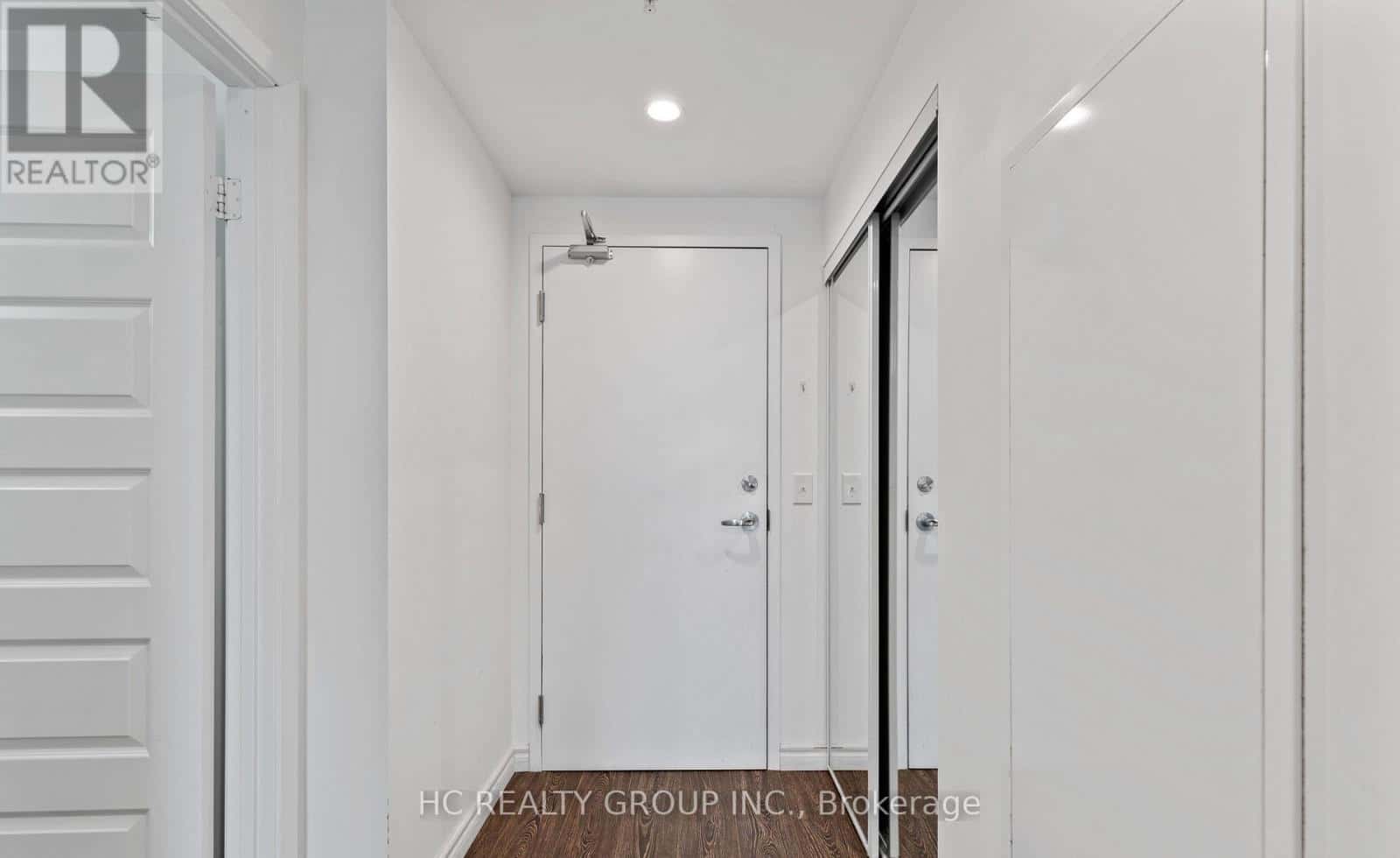 Kitchener — Kitchener - Photo 5 of 13