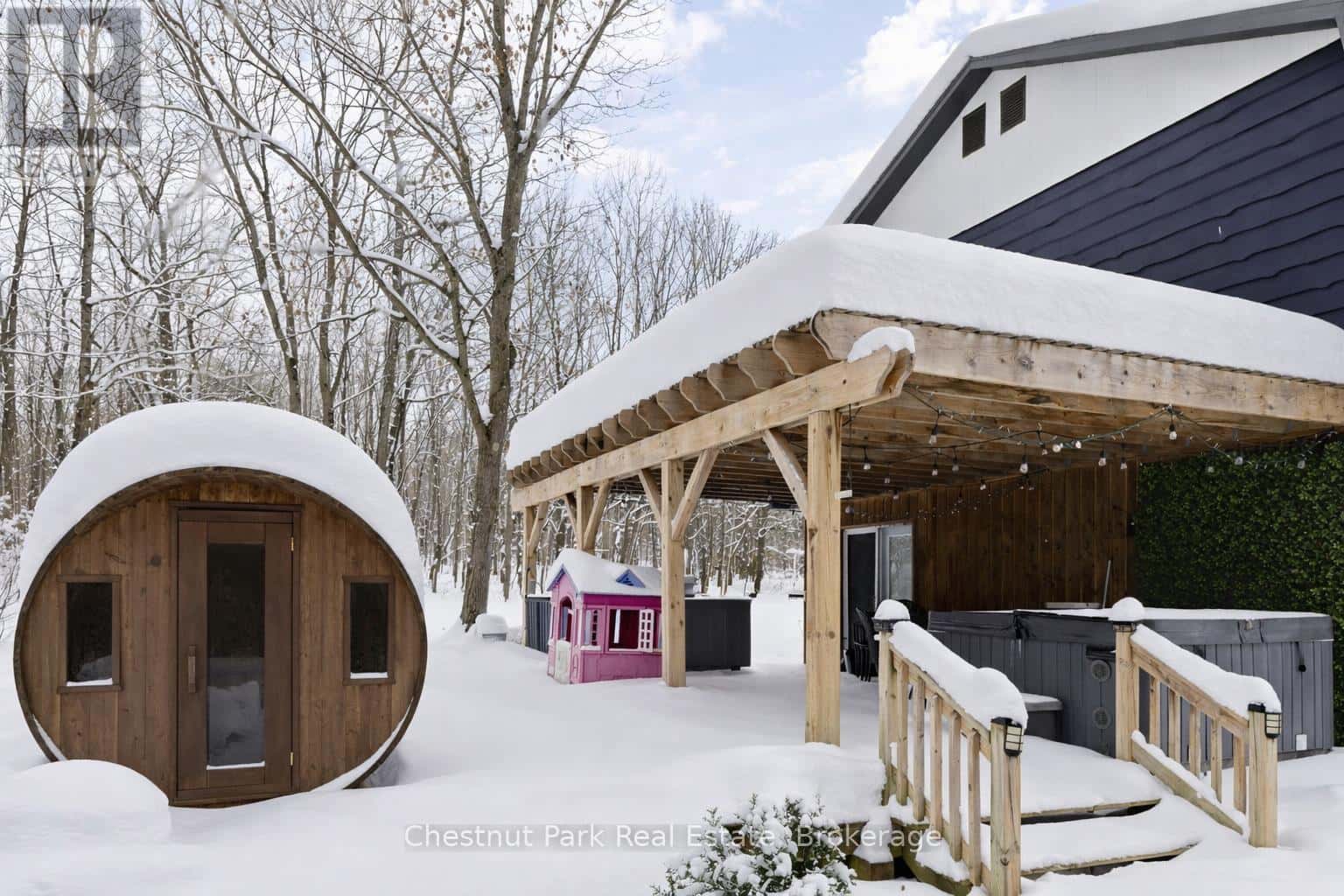 Muskoka Lakes (Wood (Muskoka Lakes)) — Muskoka Lakes (Wood (Muskoka Lakes)) - Photo 3 of 26