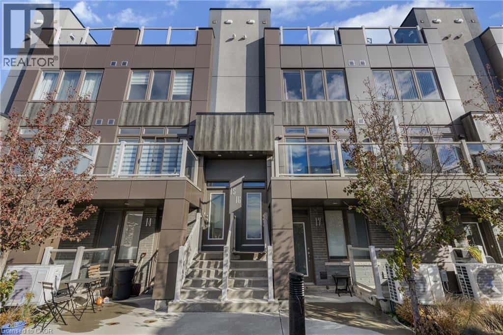 261 SKINNER Road Unit# 16 — Waterdown, Ontario - Photo 2 of 26