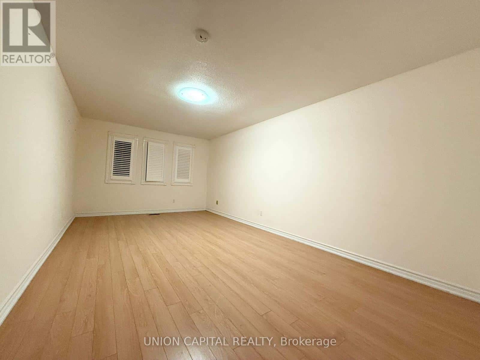 Markham (Milliken Mills East) — Markham (Milliken Mills East) - Photo 5 of 32