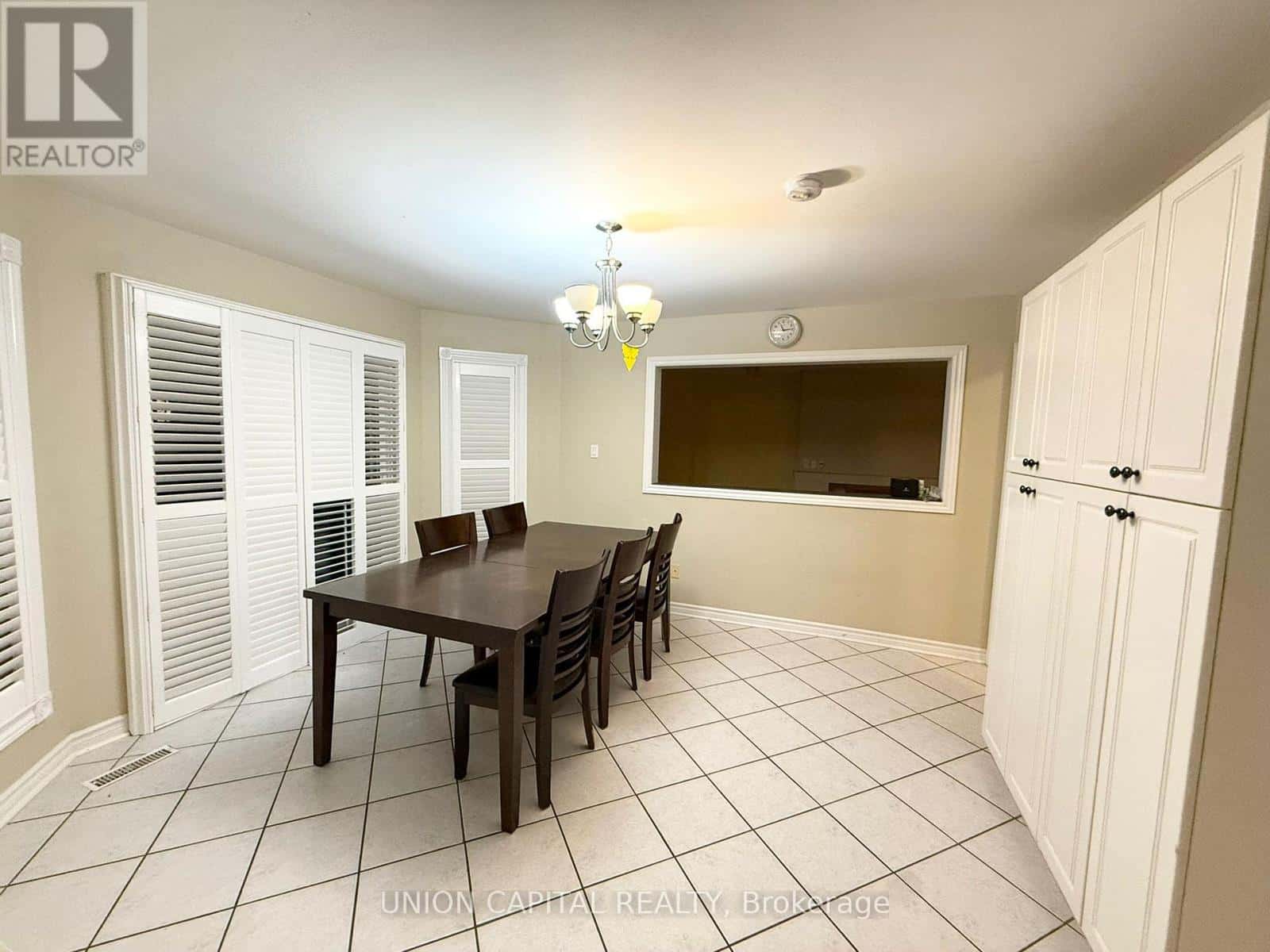 Markham (Milliken Mills East) — Markham (Milliken Mills East) - Photo 2 of 32