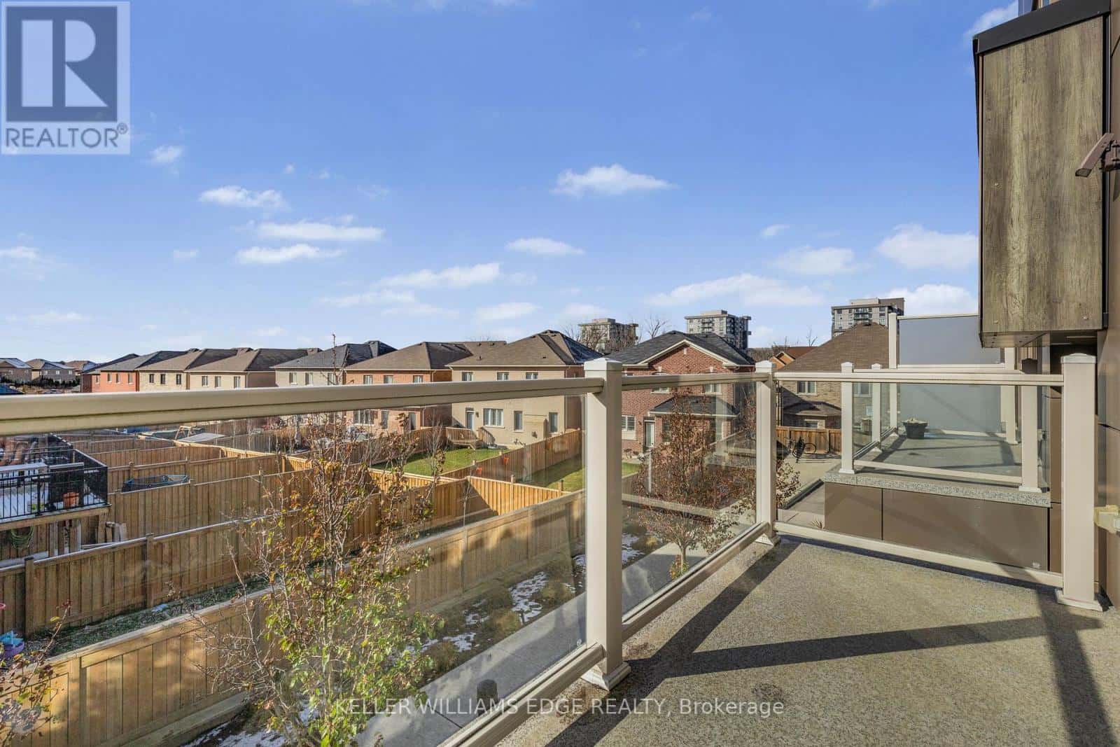 16 - 261 SKINNER ROAD — Hamilton (Waterdown), Ontario - Photo 5 of 33