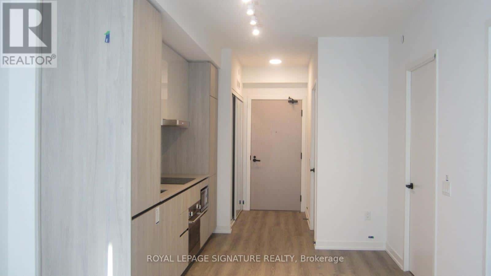 Vaughan (Vaughan Corporate Centre) — Vaughan (Vaughan Corporate Centre) - Photo 4 of 15