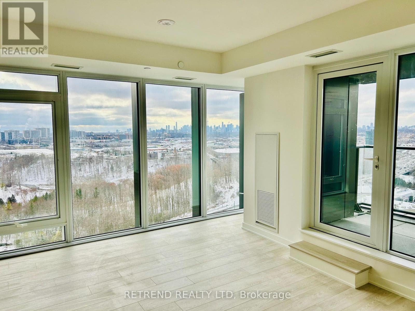 Toronto (Banbury-Don Mills) — Toronto (Banbury-Don Mills) - Main photo