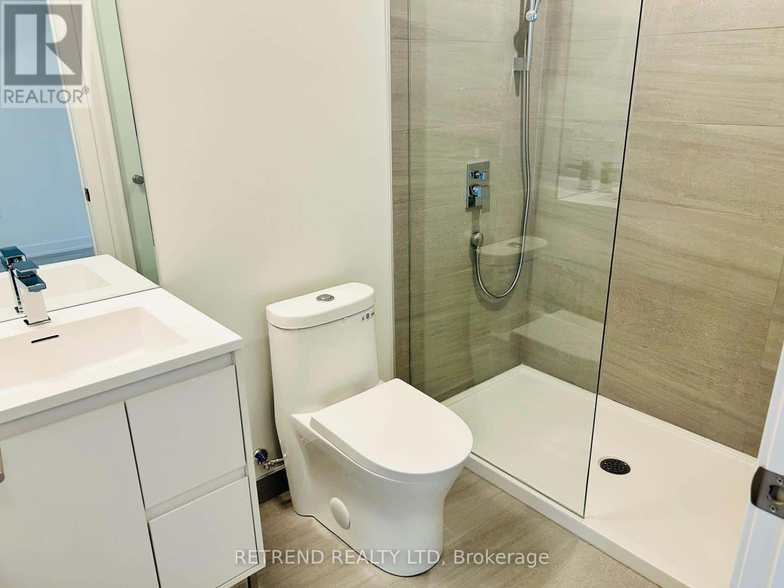 Toronto (Banbury-Don Mills) — Toronto (Banbury-Don Mills) - Photo 3 of 26