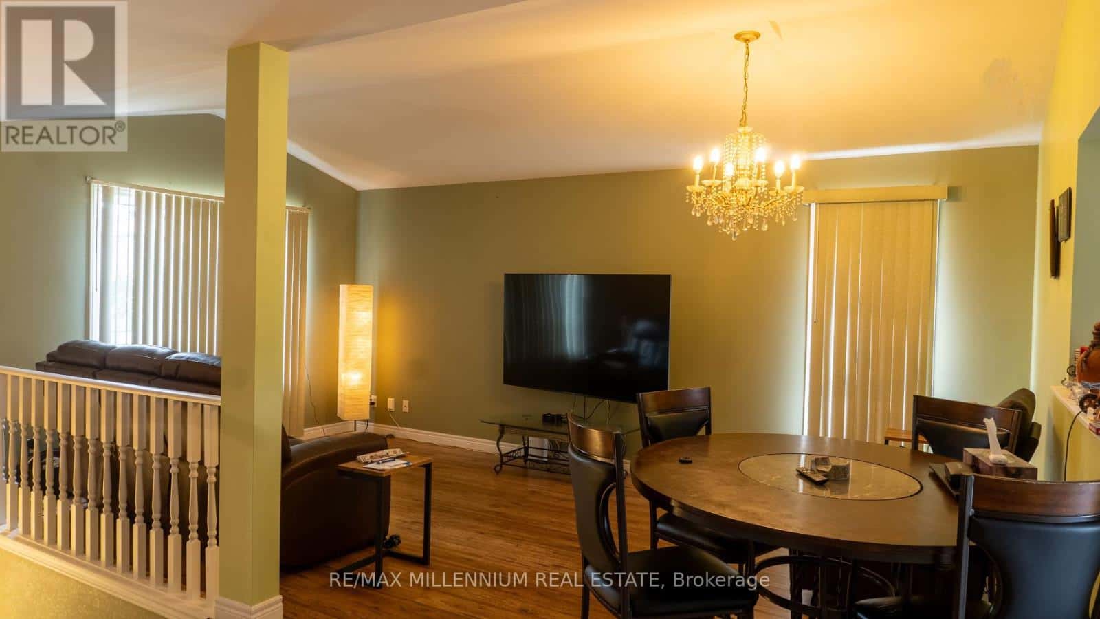 Windsor — Windsor - Photo 4 of 23