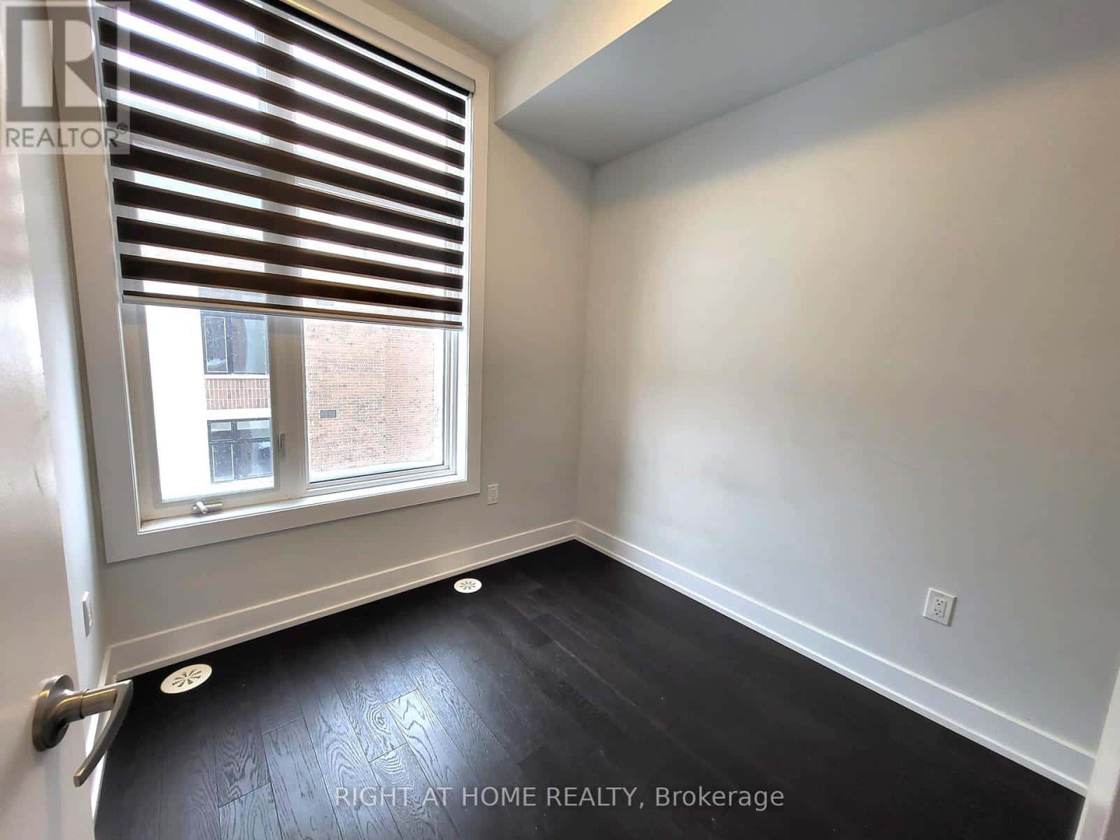 Vaughan (Sonoma Heights) — Vaughan (Sonoma Heights) - Photo 5 of 10