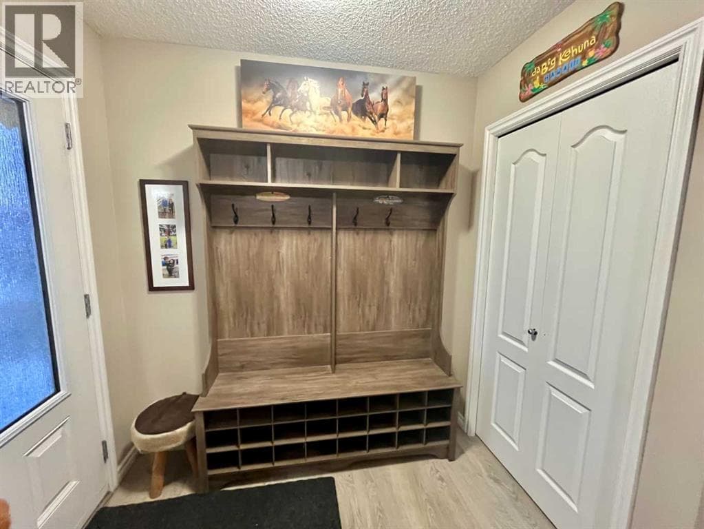 9340 211 Street NW — Edmonton - Main photo