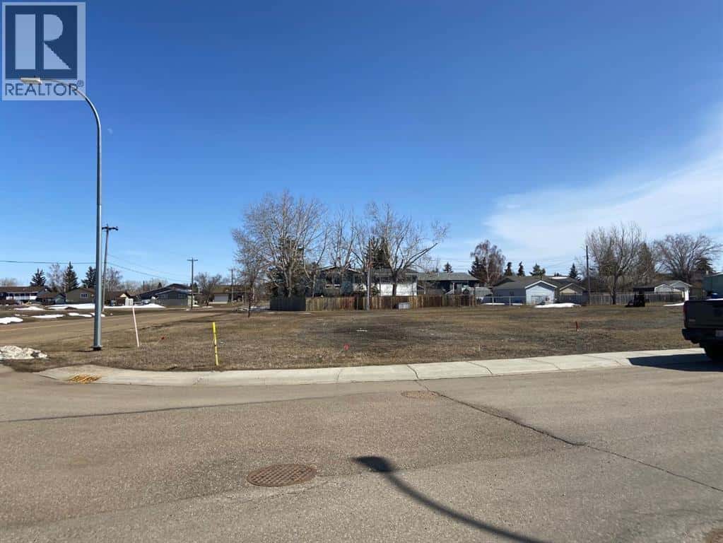 Hanna — Hanna - Photo 4 of 8