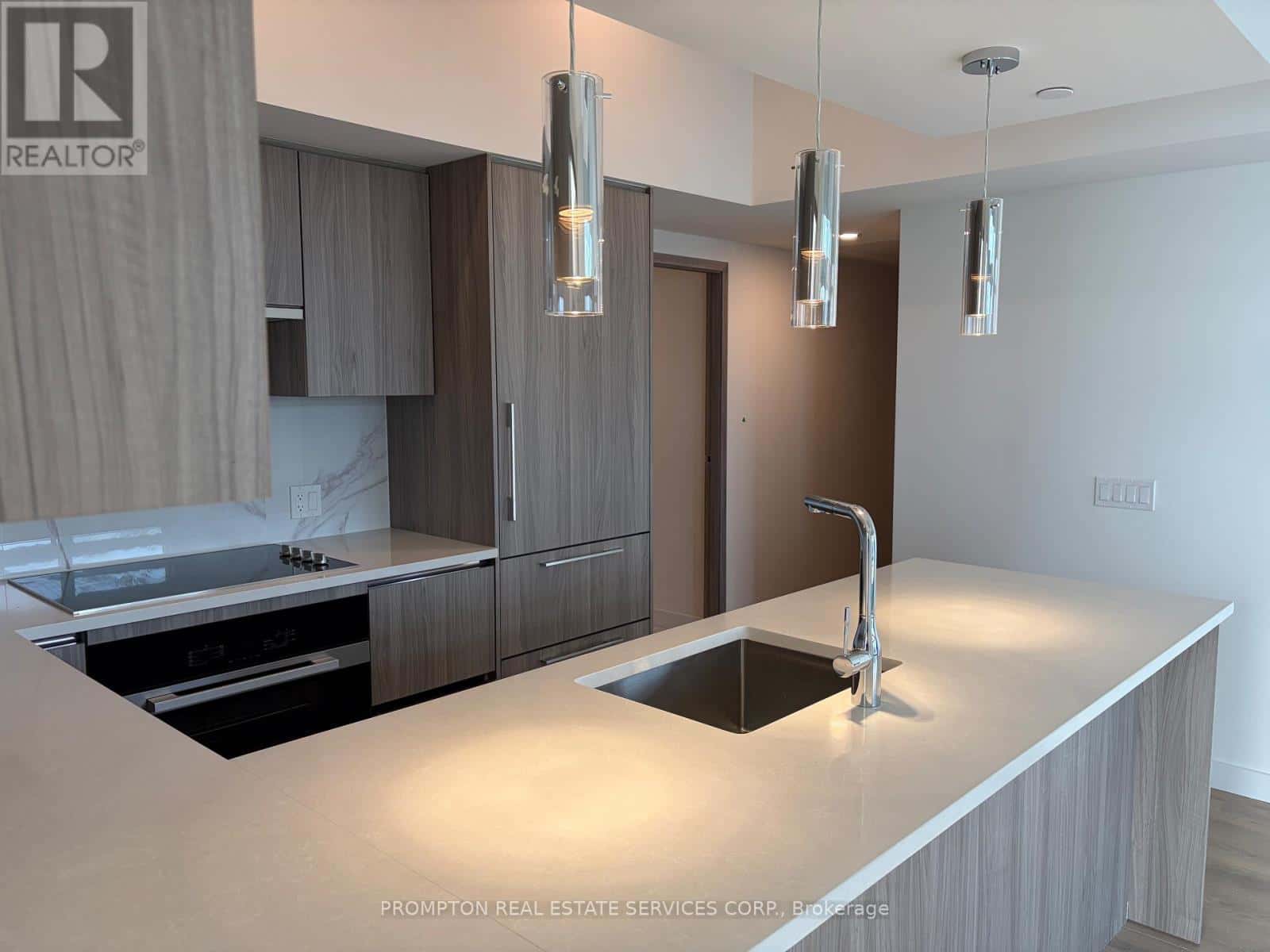 Toronto (Waterfront Communities) — Toronto (Waterfront Communities) - Photo 5 of 40