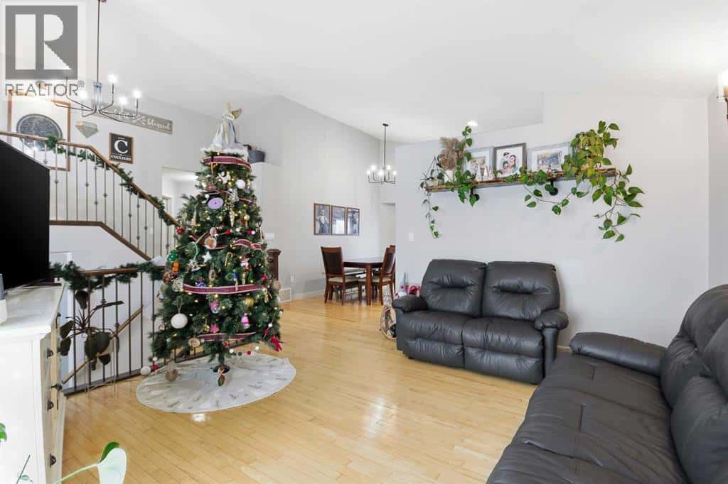 Lloydminster — Lloydminster - Photo 3 of 40