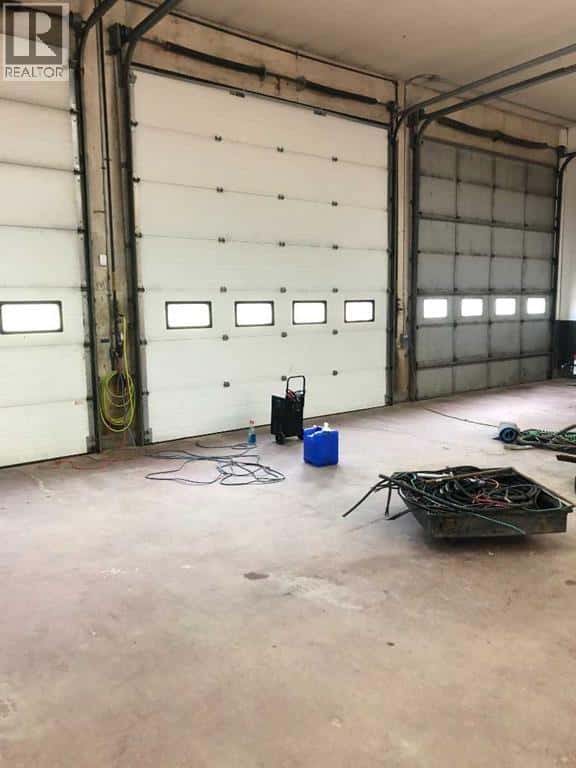 BAY 2, 4635 FEDERATED Road — Swan Hills, Alberta - Photo 5 of 8