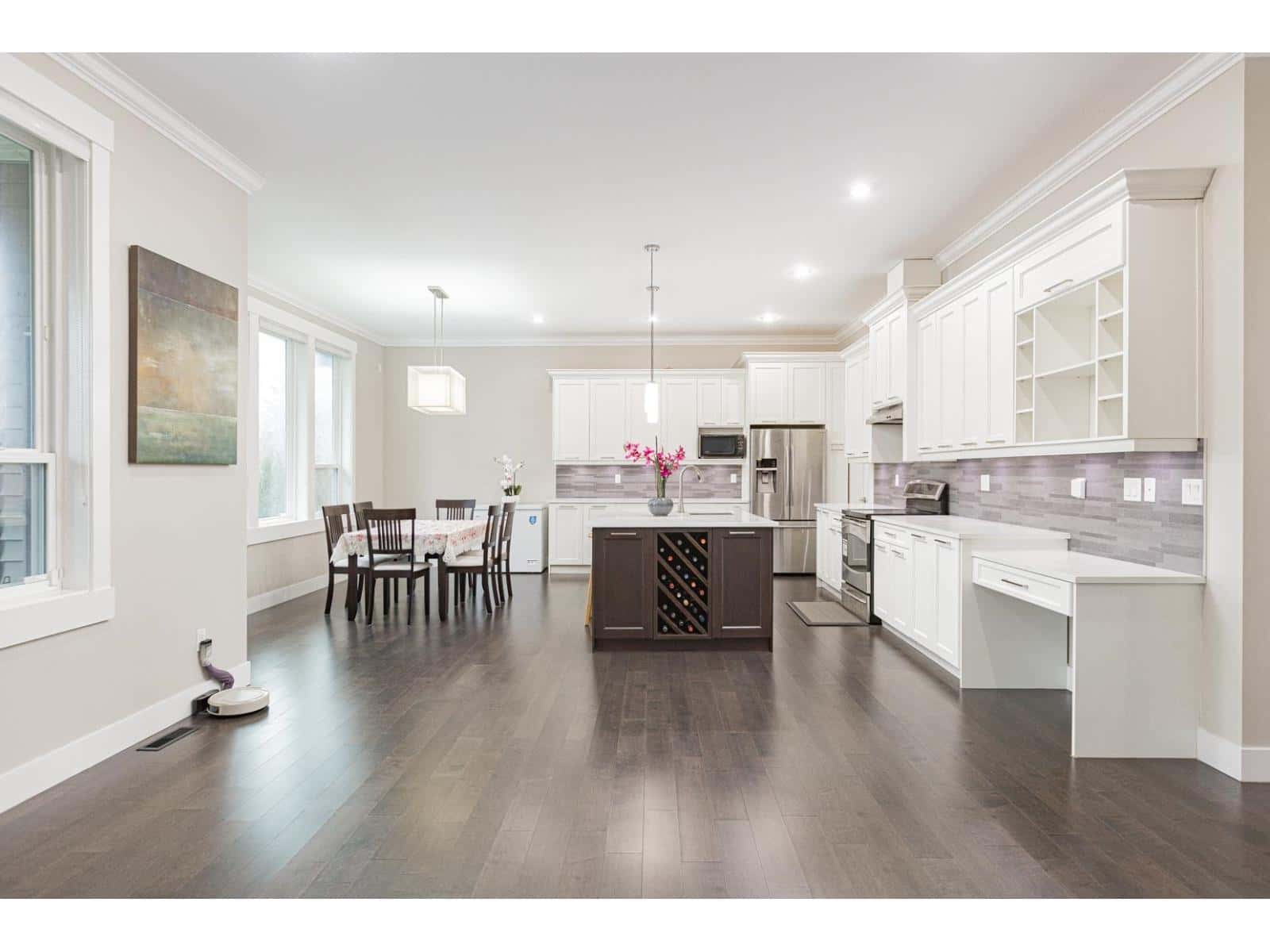 Langley — Langley - Photo 2 of 39