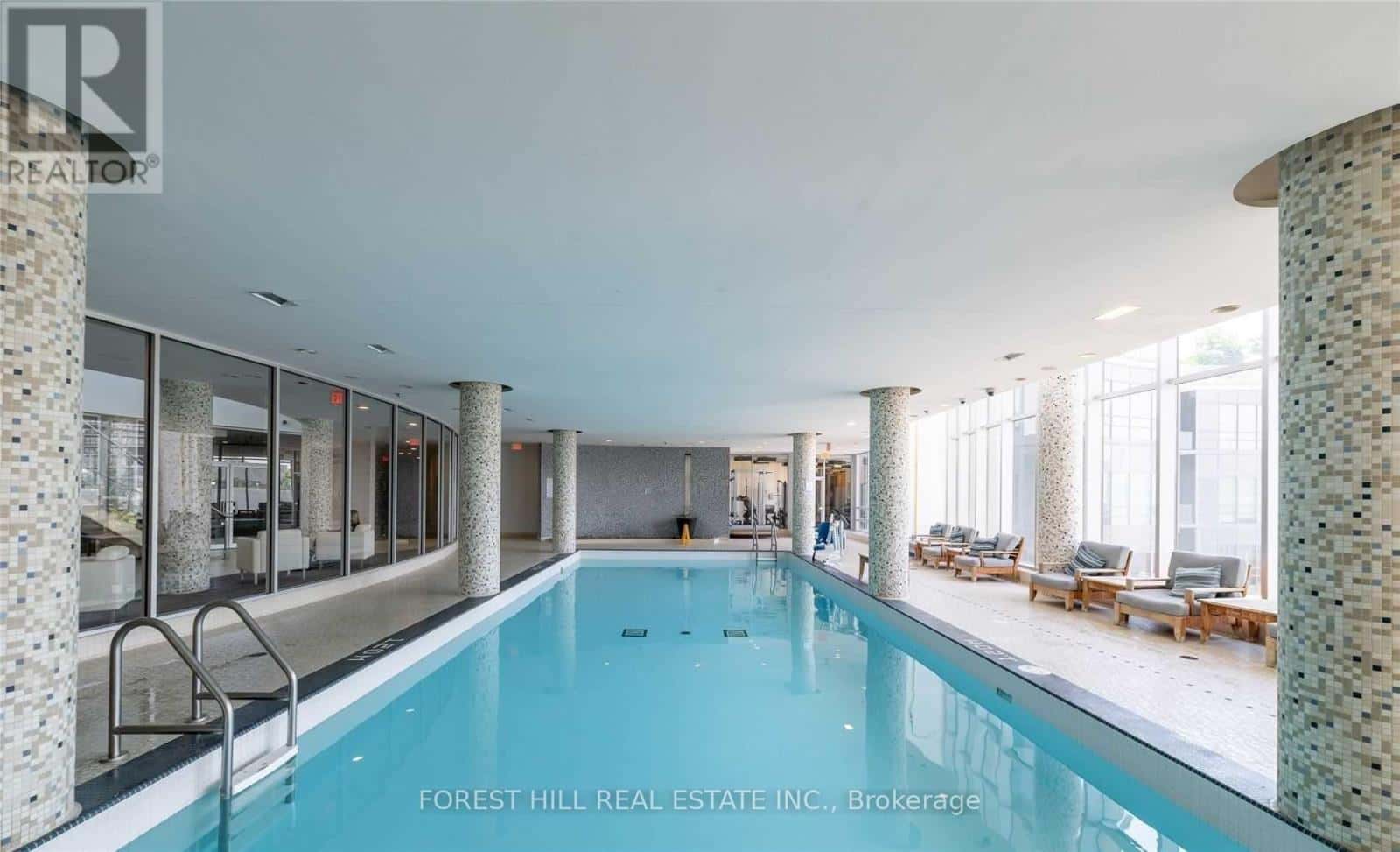 Toronto (Mimico) — Toronto (Mimico) - Photo 4 of 27