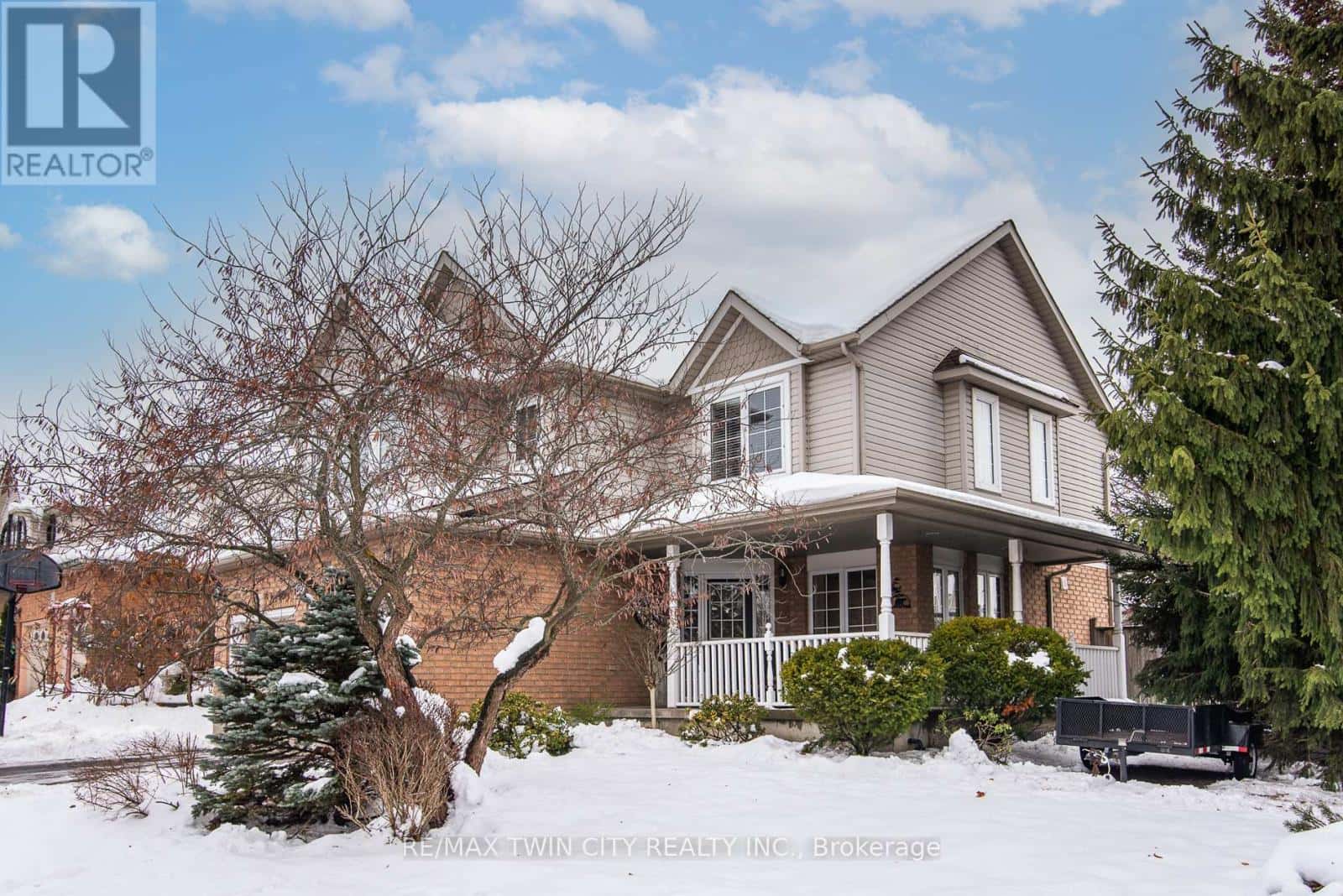 148 WINDING WOOD CRESCENT — Kitchener, Ontario - Photo 2 of 46