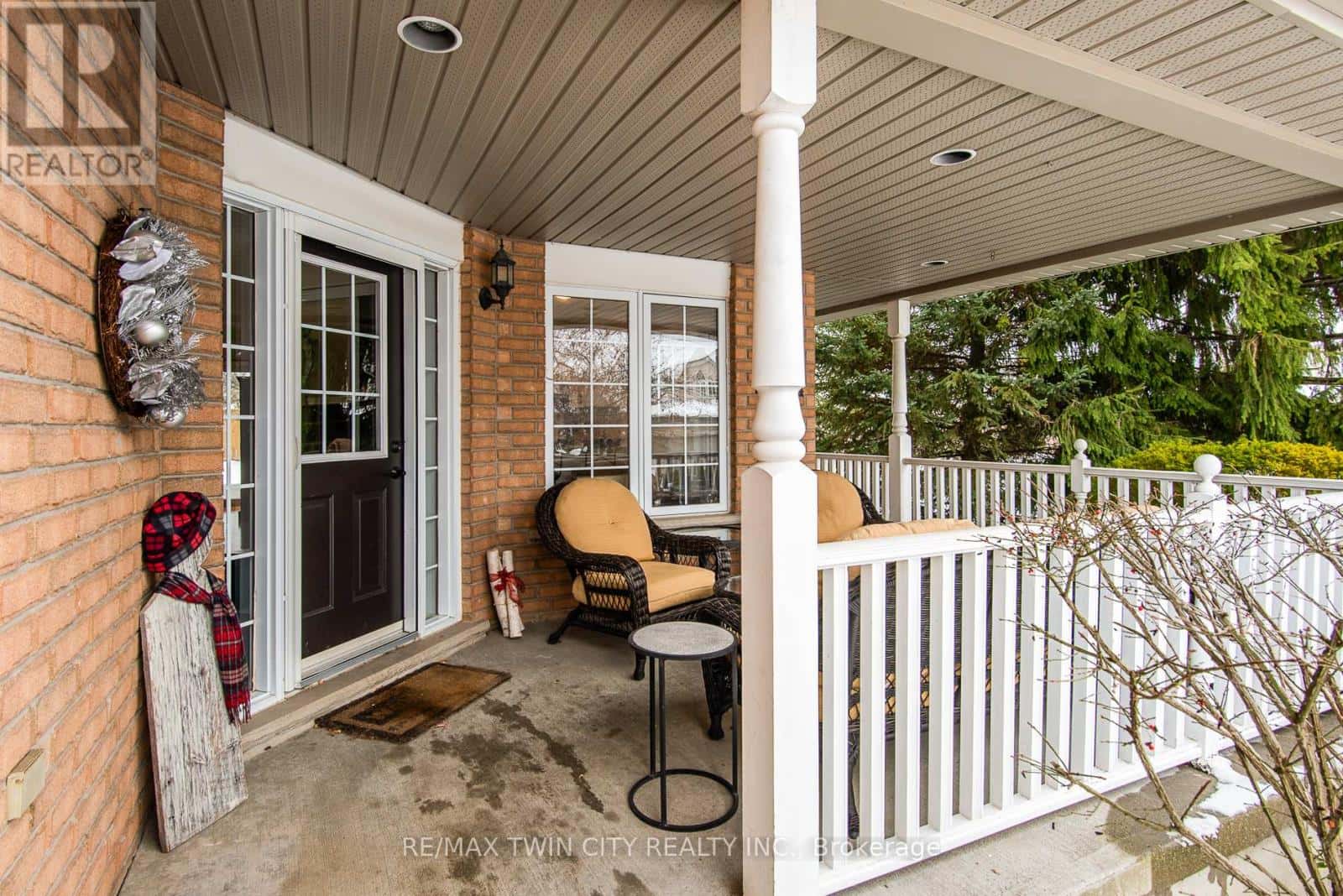 148 WINDING WOOD CRESCENT — Kitchener, Ontario - Photo 3 of 46