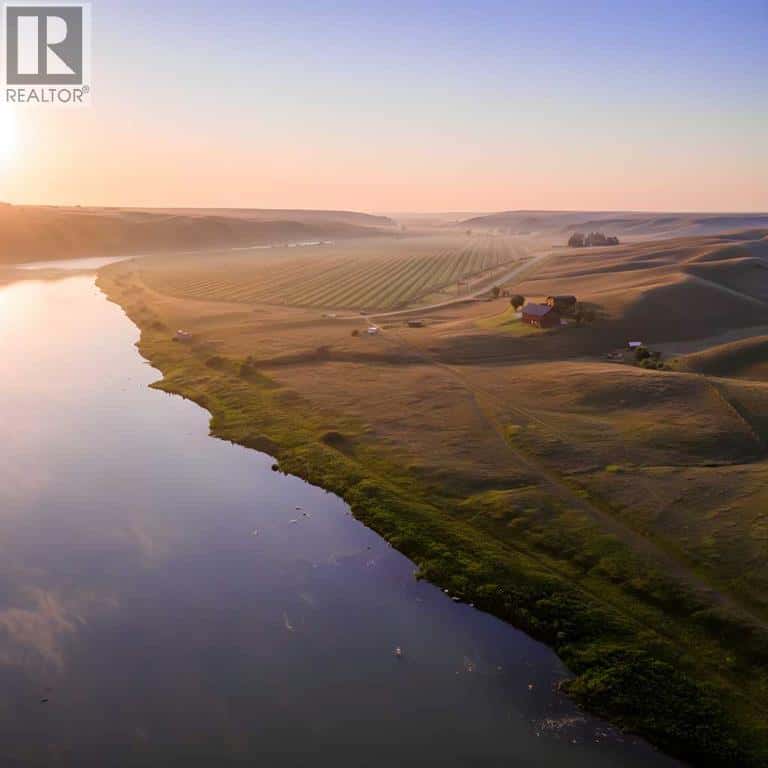 104103 Range Rd 20-1A — Rural Lethbridge County, Alberta - Photo 4 of 50